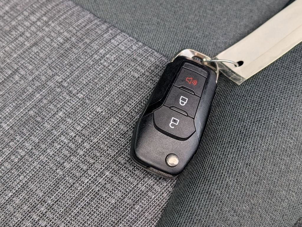 Used 2025 Ford F350 XLT image 50