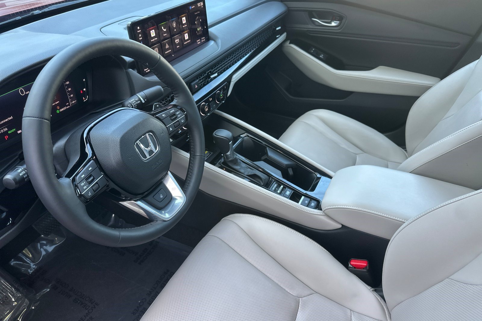 Used 2025 Honda Accord Touring image 4