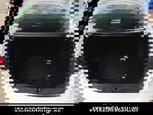 Used 2024 Toyota Corolla LE image 6