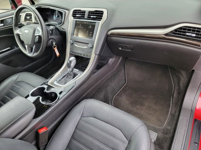 Used 2015 Ford Fusion SE w/ Equipment Group 202A FWD image 25