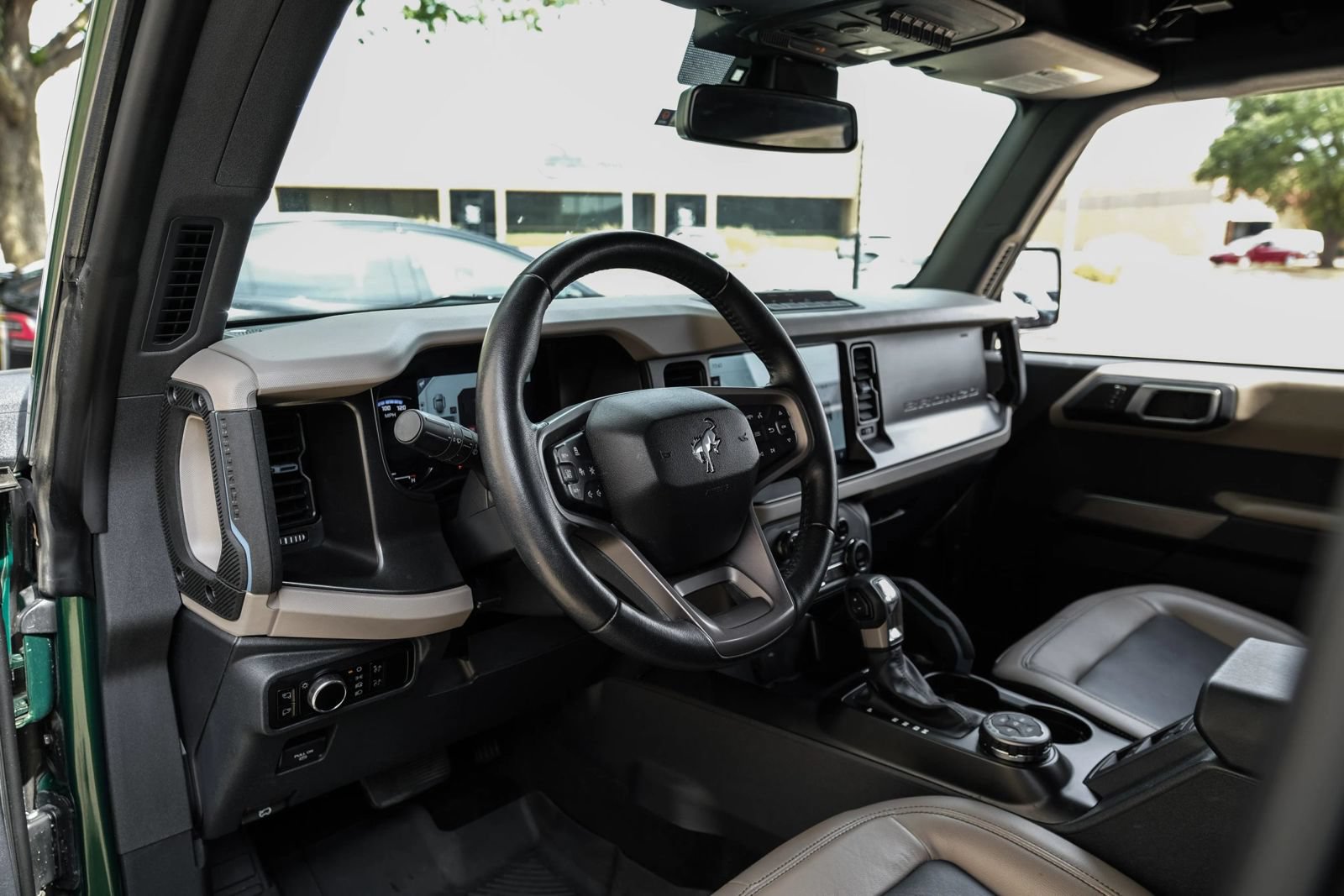 Used 2023 Ford Bronco Wildtrak AWD/4WD image 2