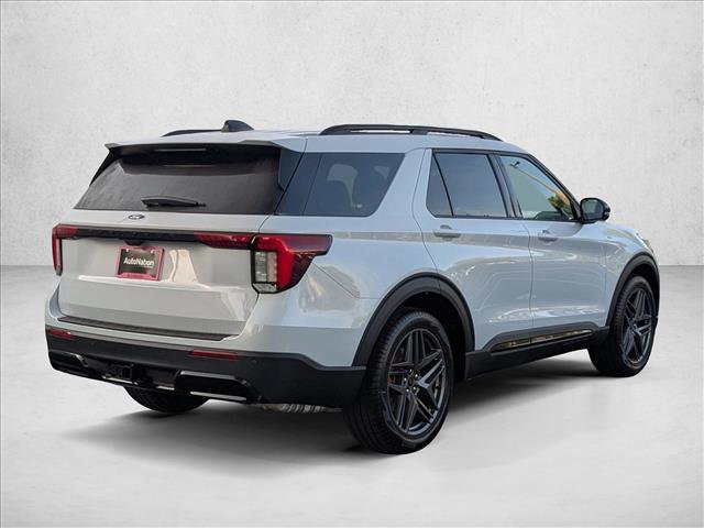 New 2026 Ford Explorer ST-Line image 2