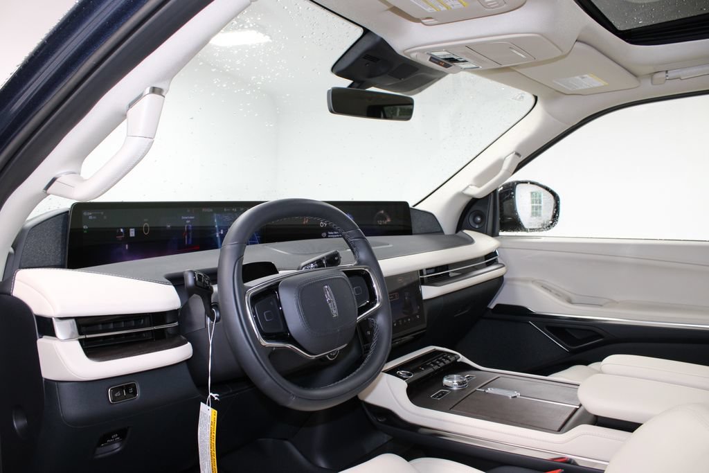 New 2027 Lincoln Navigator L Reserve RWD image 26