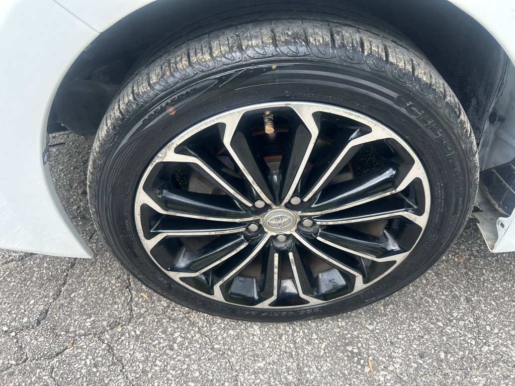 Used 2016 Toyota Corolla S FWD image 22