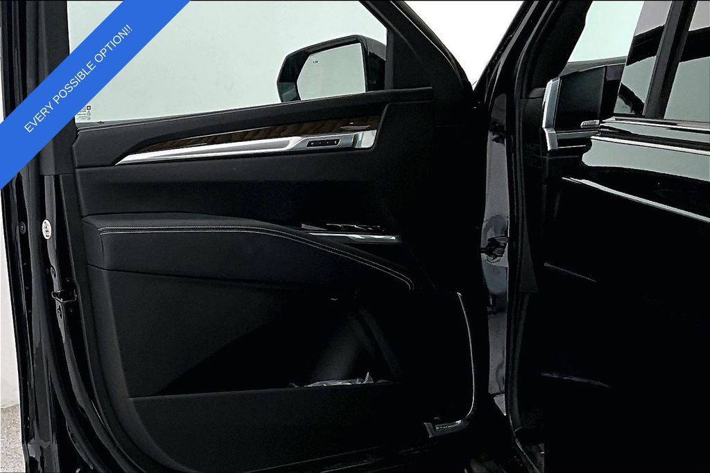 Used 2025 Cadillac Escalade Sport Platinum w/ LPO, ONYX Package image 24