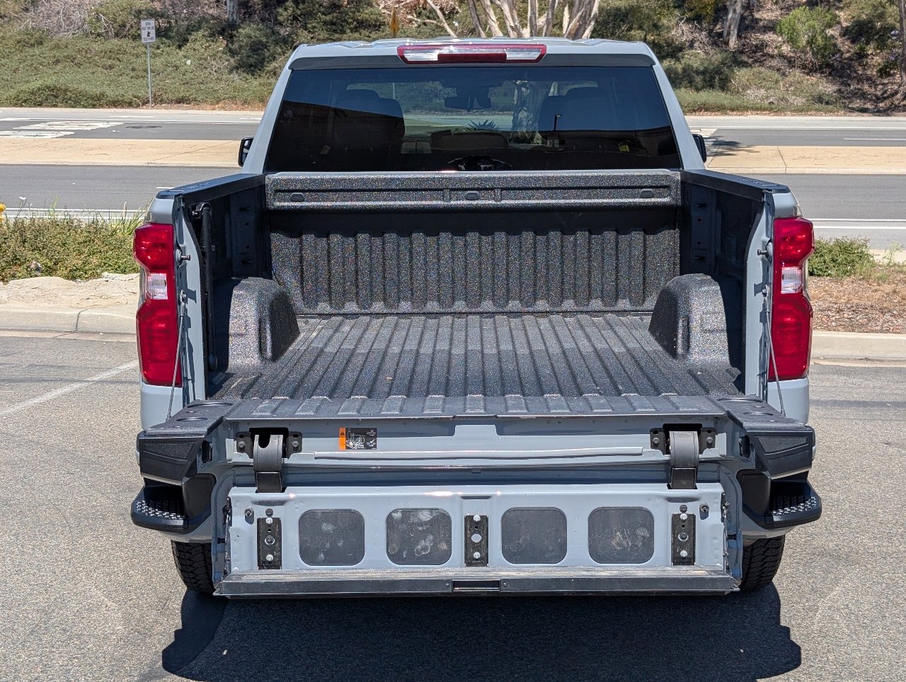 Used 2024 Chevrolet Silverado 1500 Custom w/ Turbomax Blackout Package image 9