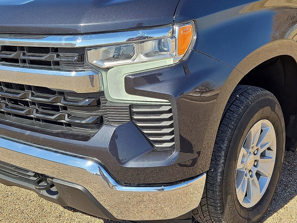 Used 2024 Chevrolet Silverado 1500 LT w/ Protection Package image 9