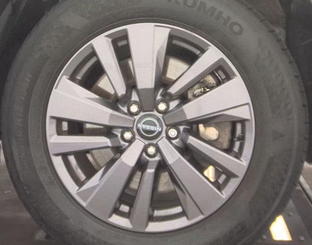 Used 2023 Nissan Pathfinder SV w/ SV Premium Package AWD/4WD image 7