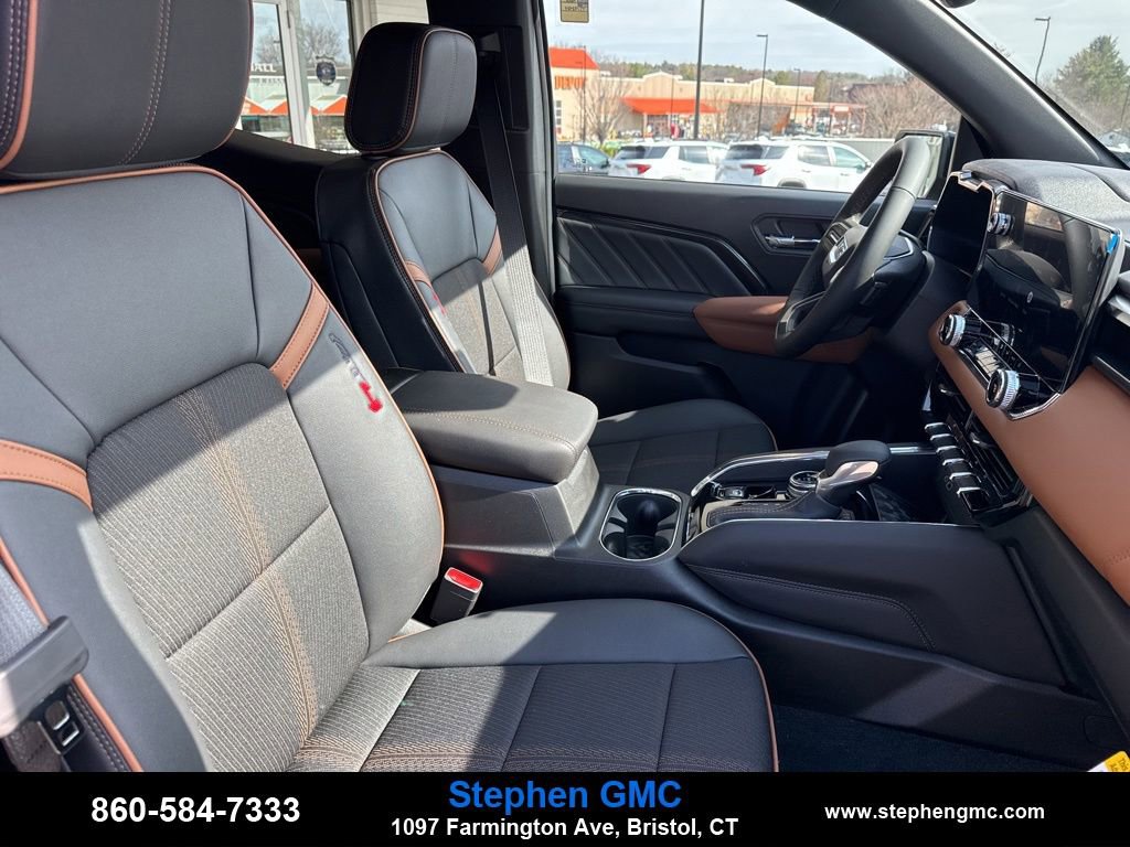 New 2026 GMC Canyon AT4 w/ Nightfall Edition image 24