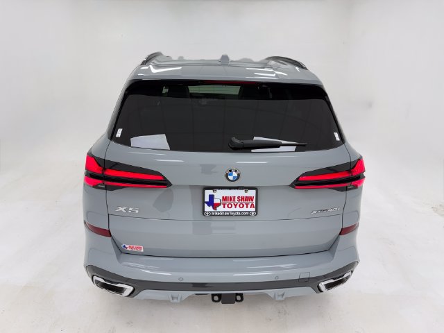 Used 2026 BMW X5 xDrive40i w/ M Sport Package AWD/4WD image 39