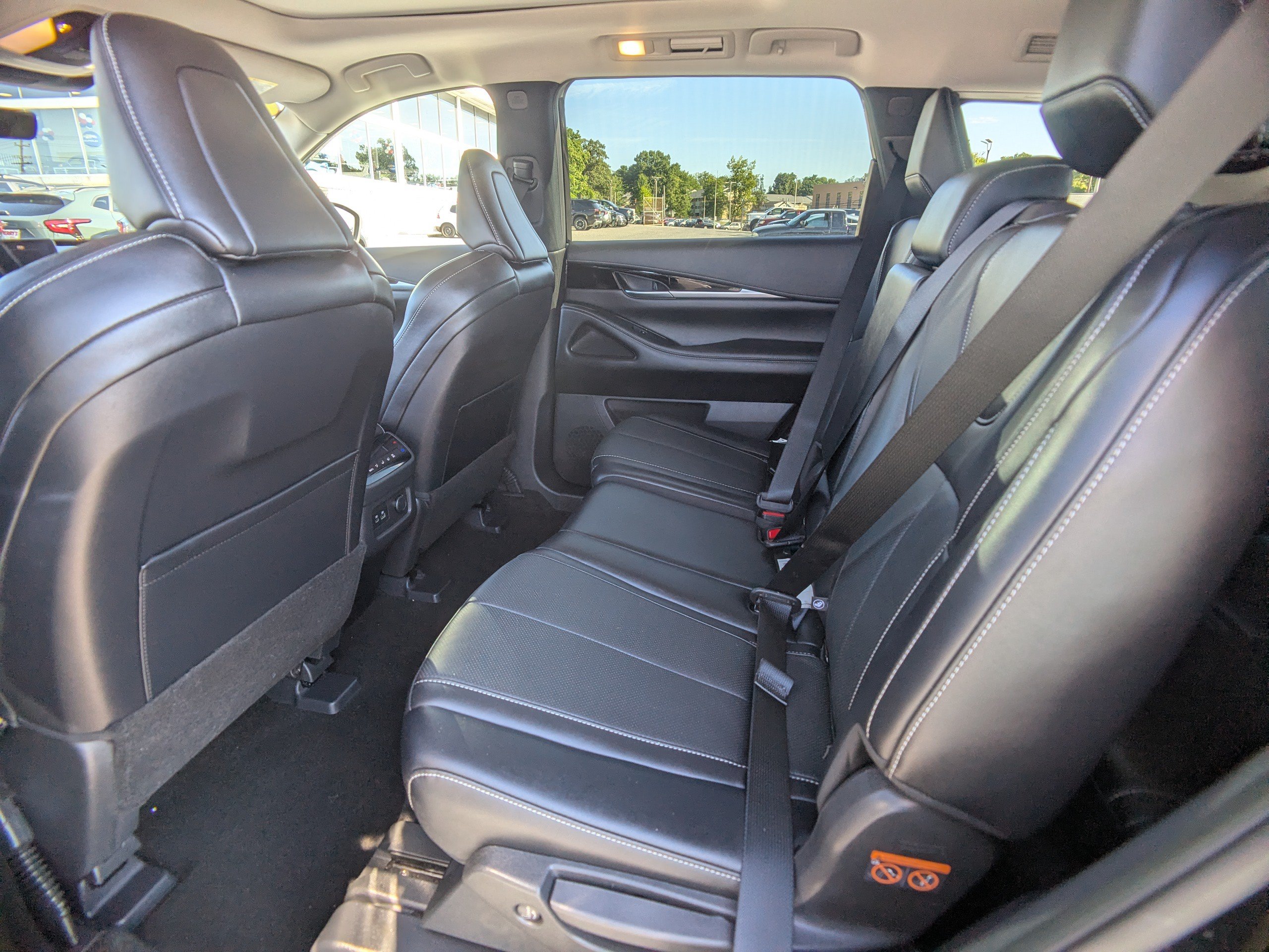 Used 2024 INFINITI QX60 Pure AWD/4WD image 15
