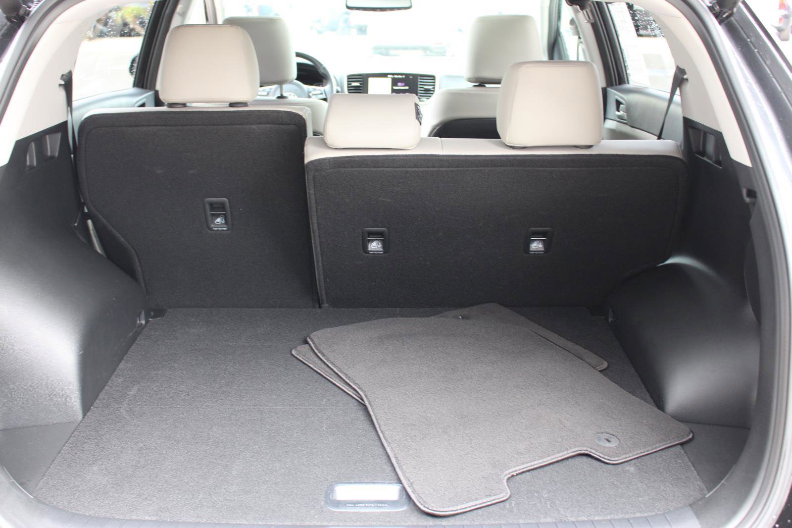 Certified 2022 Kia Sportage EX w/ EX Technology Package image 31