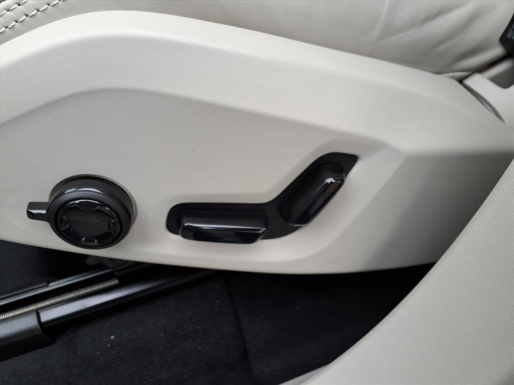 New 2026 Volvo XC90 B6 Ultra w/ Protection Package Premier image 17