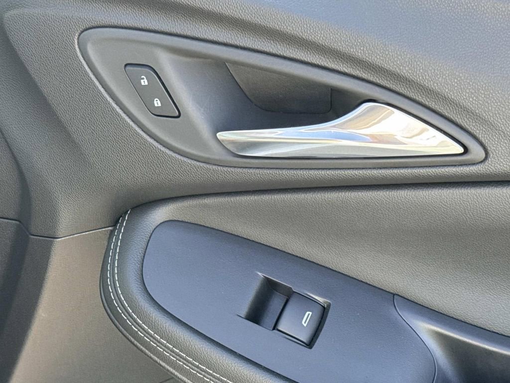 Certified 2025 Buick Encore GX Preferred FWD image 14