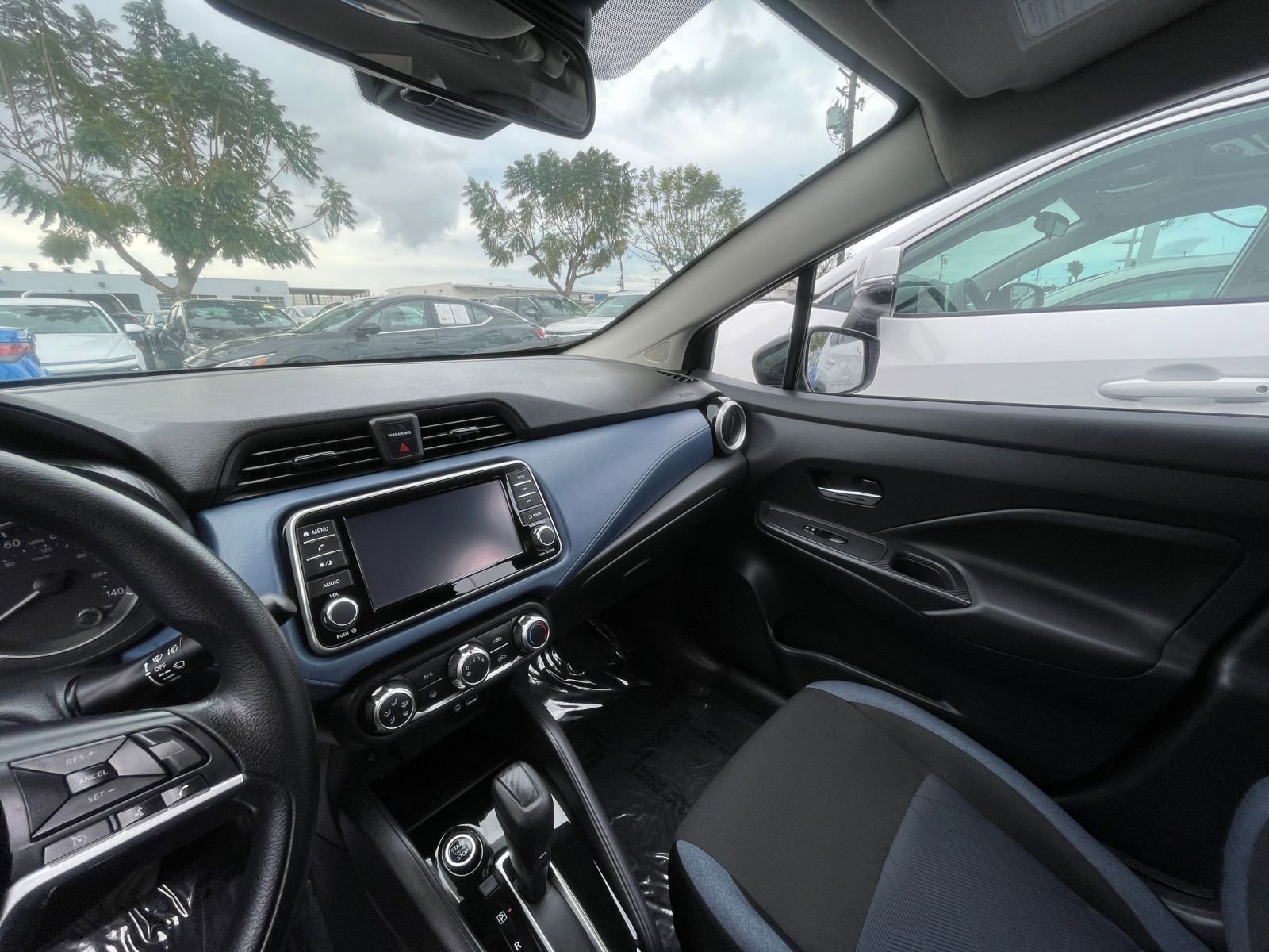 Used 2025 Nissan Versa SV image 35