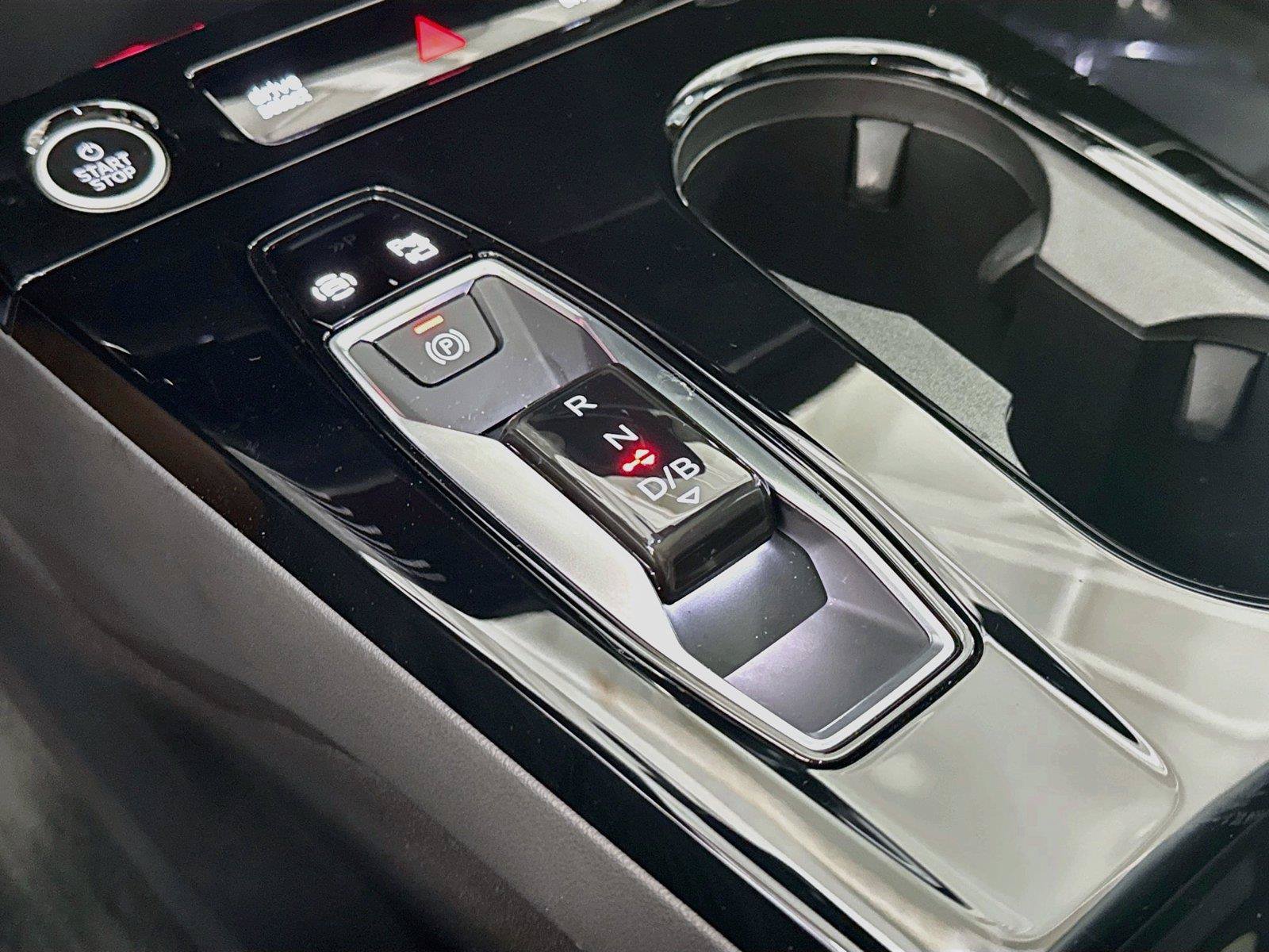 Certified 2025 Audi A6 e-tron Premium Plus w/ Premium Plus RWD image 17