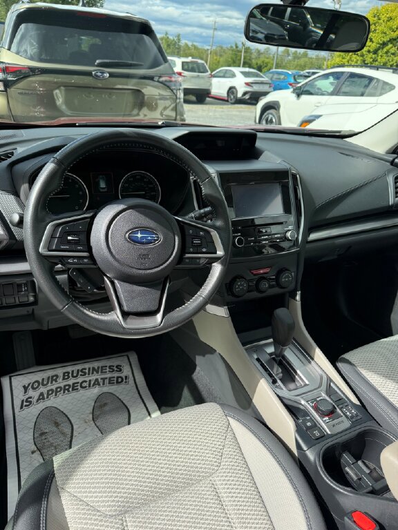 Used 2023 Subaru Forester Premium image 8