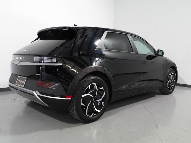 Used 2023 Hyundai Ioniq 5 SEL w/ Cargo Package image 5