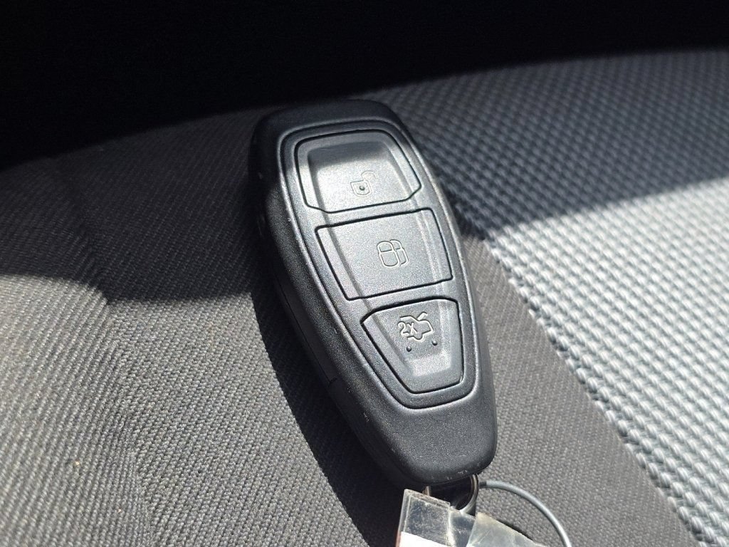 Used 2017 Ford Focus ST FWD image 65