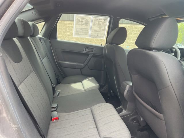 Used 2009 Ford Focus SE FWD image 13