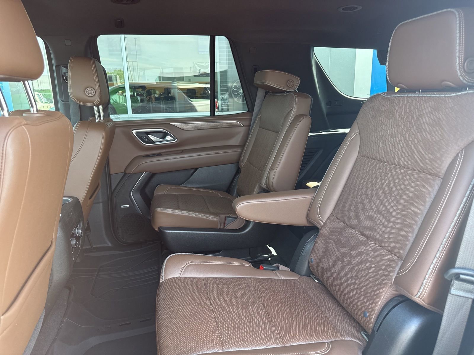 Used 2021 Chevrolet Tahoe High Country AWD/4WD image 18
