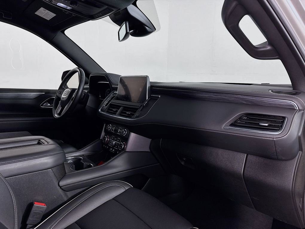 Used 2024 GMC Yukon SLT image 32