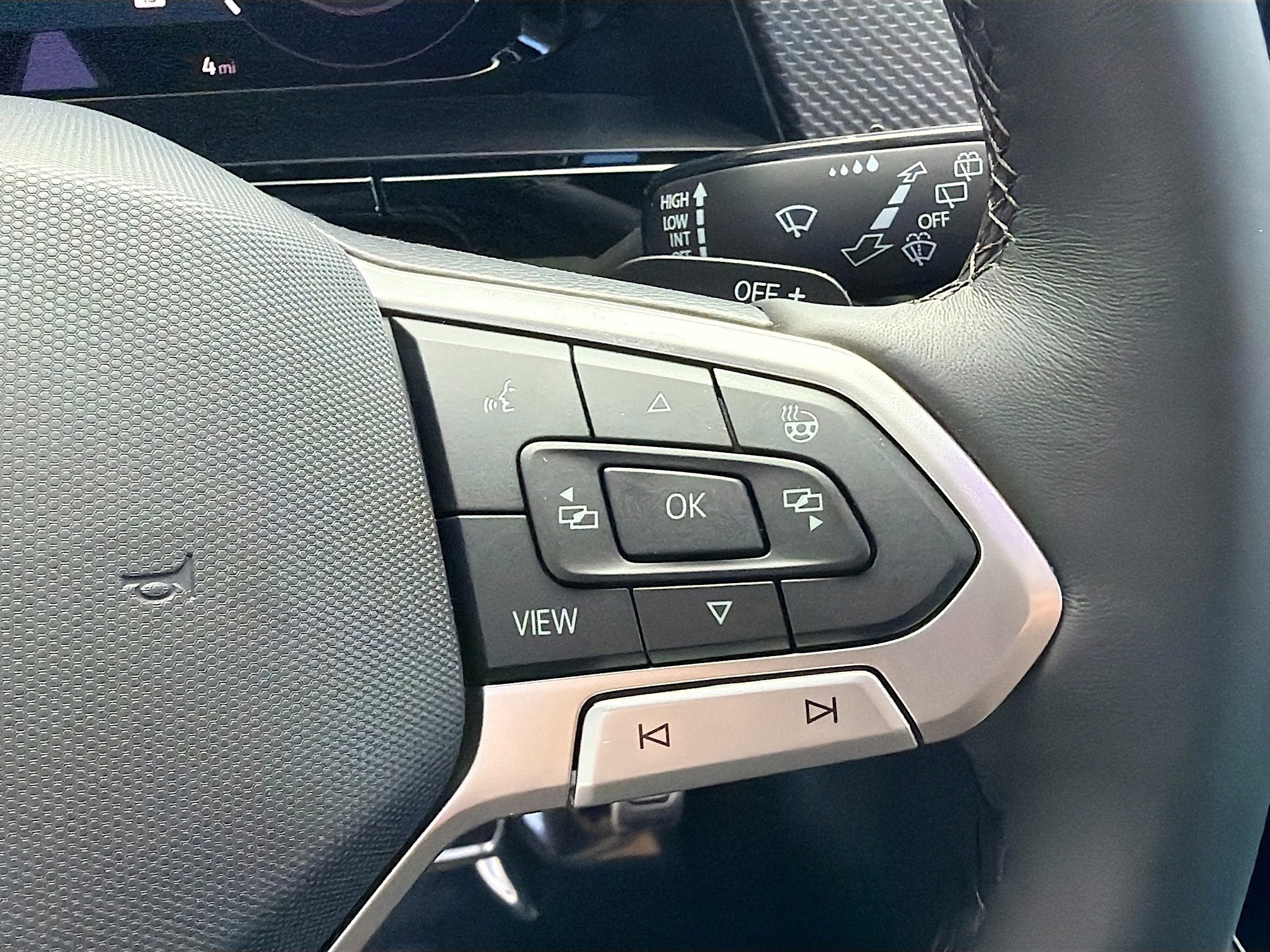 New 2026 Volkswagen Atlas Cross Sport SEL Premium R-Line image 39