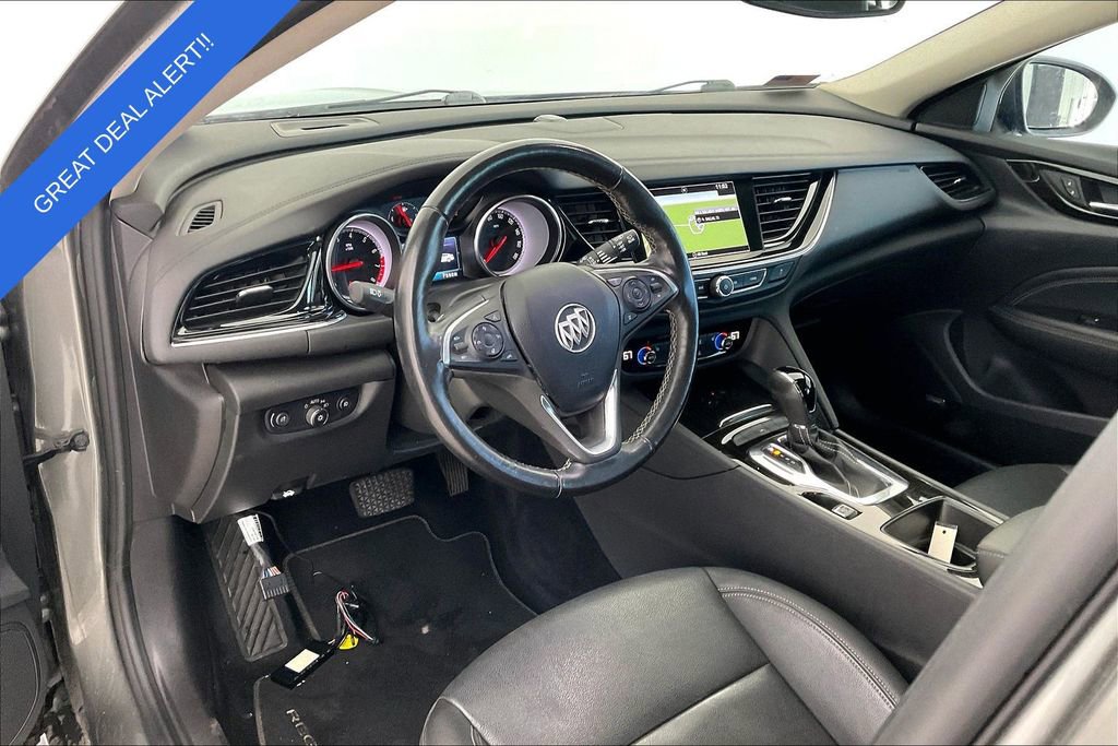Used 2018 Buick Regal Essence w/ Driver Confidence Package #1 image 18