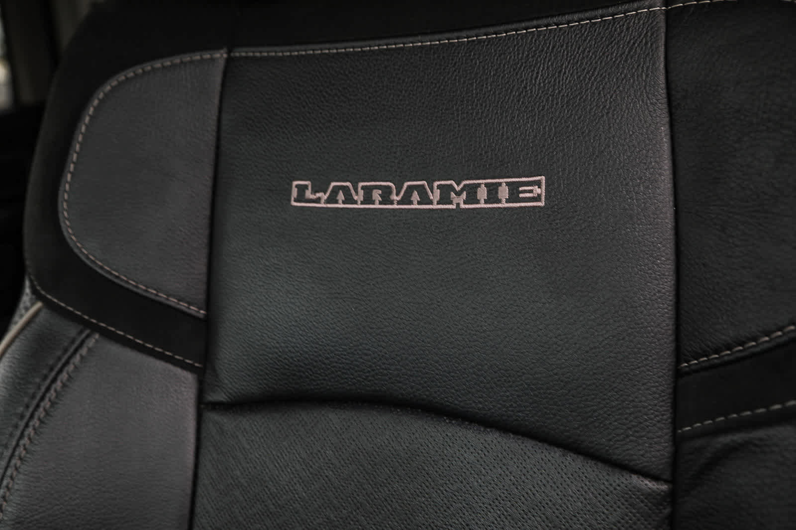 Used 2024 RAM 2500 Laramie image 23