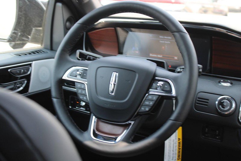 Certified 2023 Lincoln Navigator L Reserve image 16