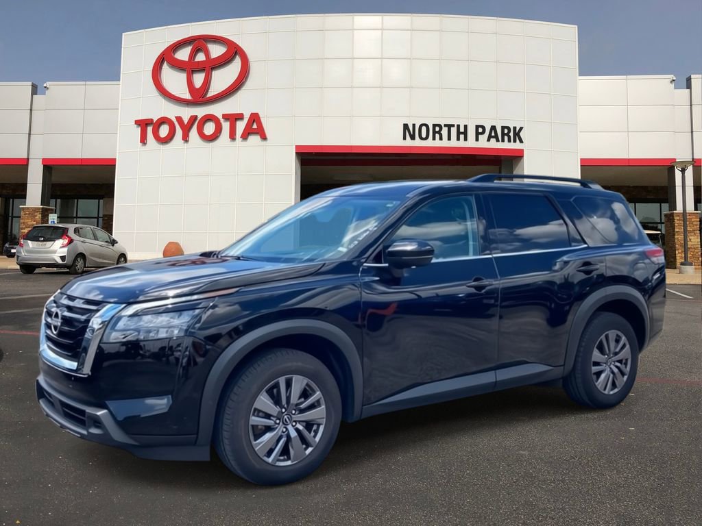 Used 2024 Nissan Pathfinder SV FWD video 1