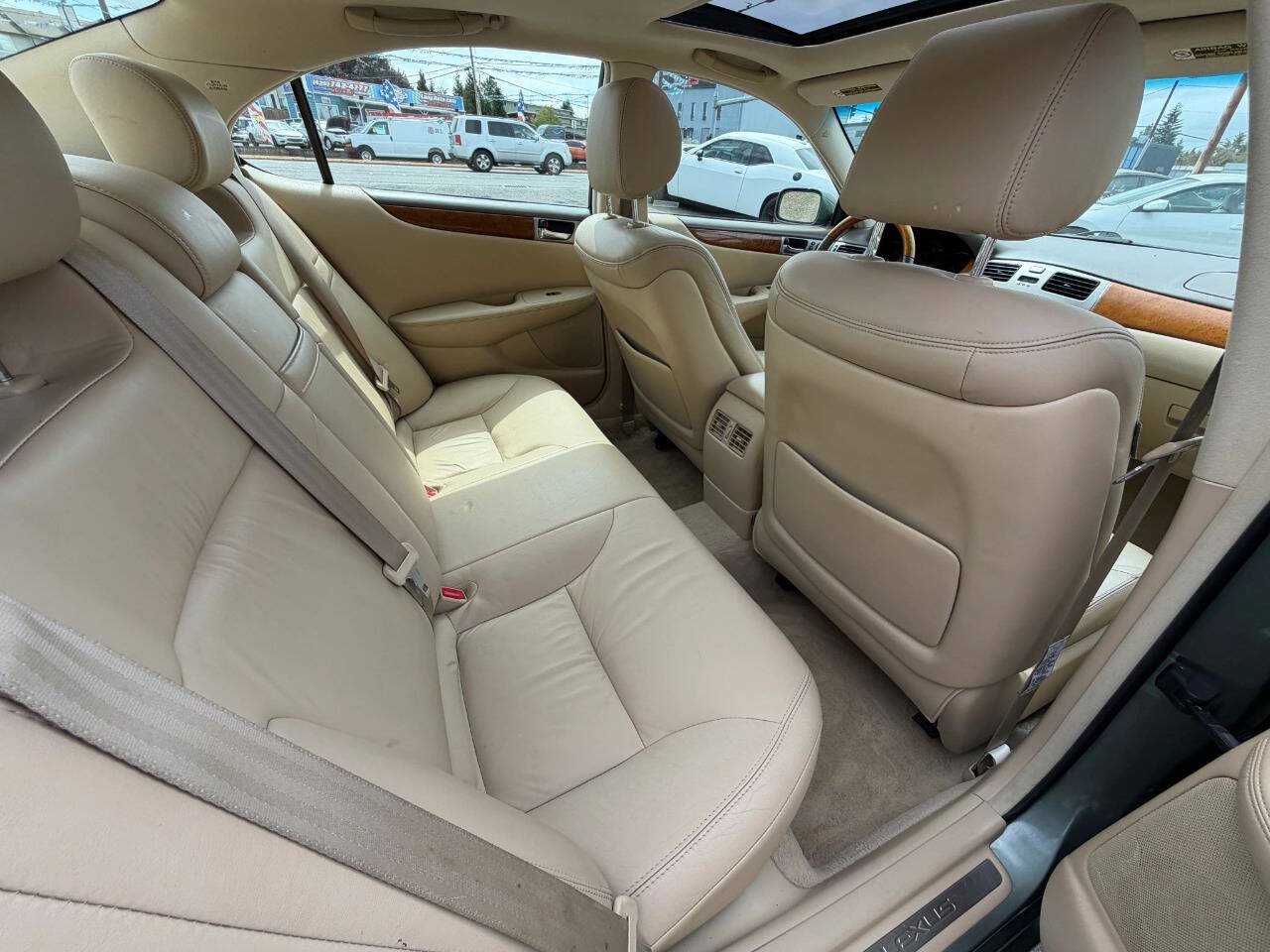 Used 2005 Lexus ES 330 w/ Preferred Accessory Pkg FWD image 19