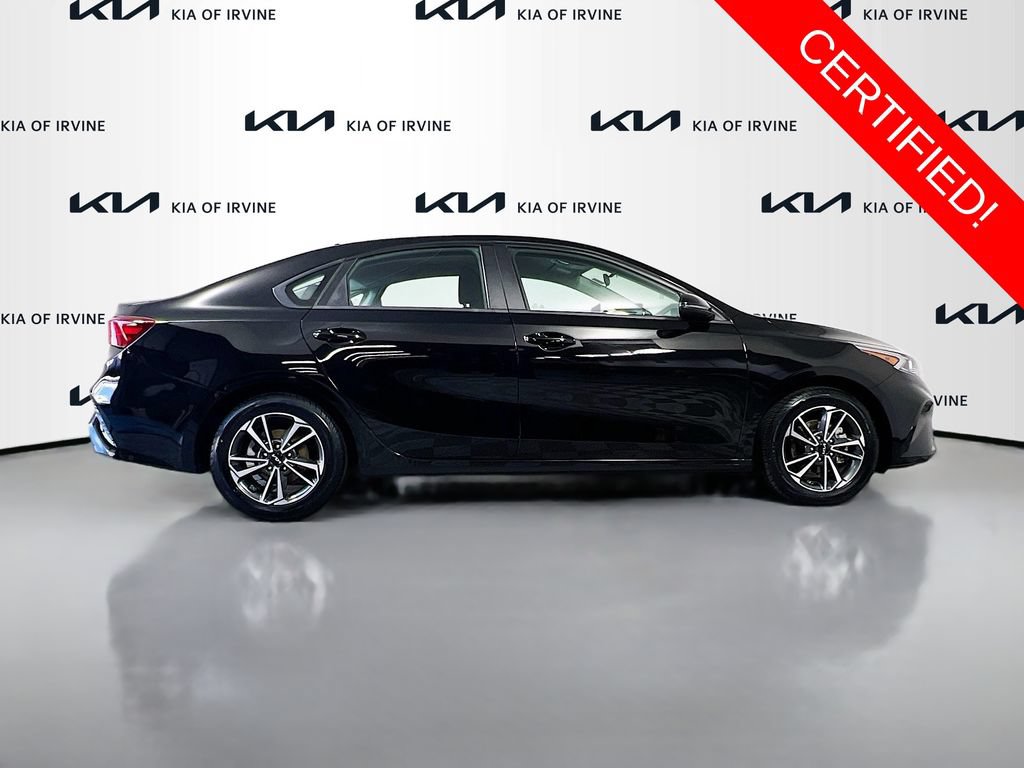 Certified 2023 Kia Forte LXS w/ LXS Technology Package FWD image 9