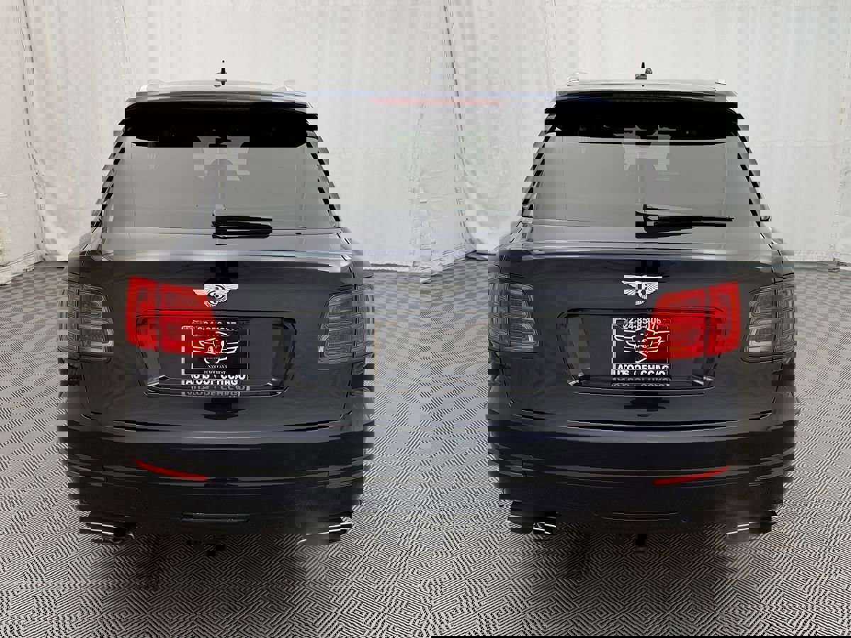 Used 2017 Bentley Bentayga image 6