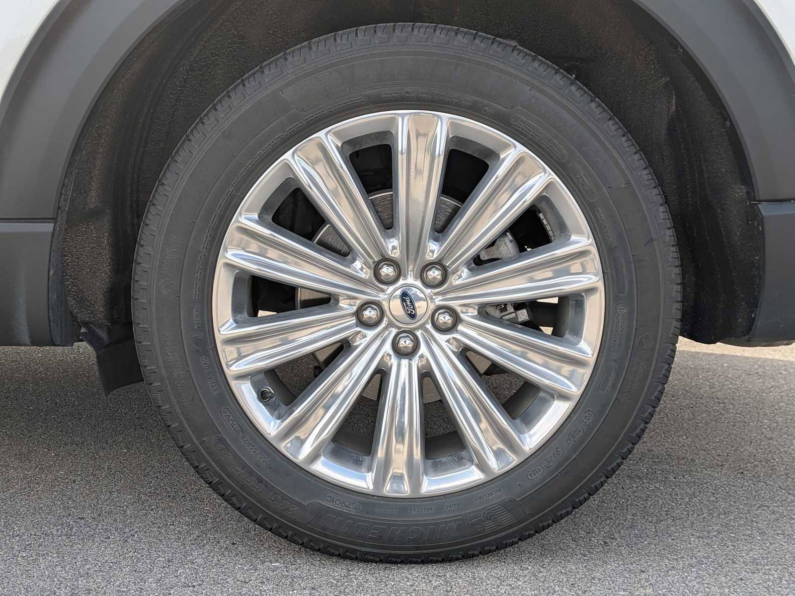 Used 2024 Ford Explorer Limited w/ Limited Technology Package AWD/4WD image 11