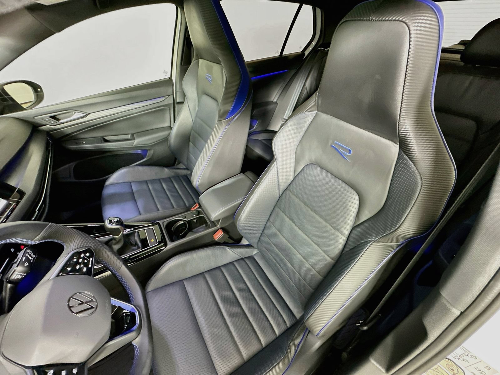 Used 2024 Volkswagen Golf R AWD/4WD image 34