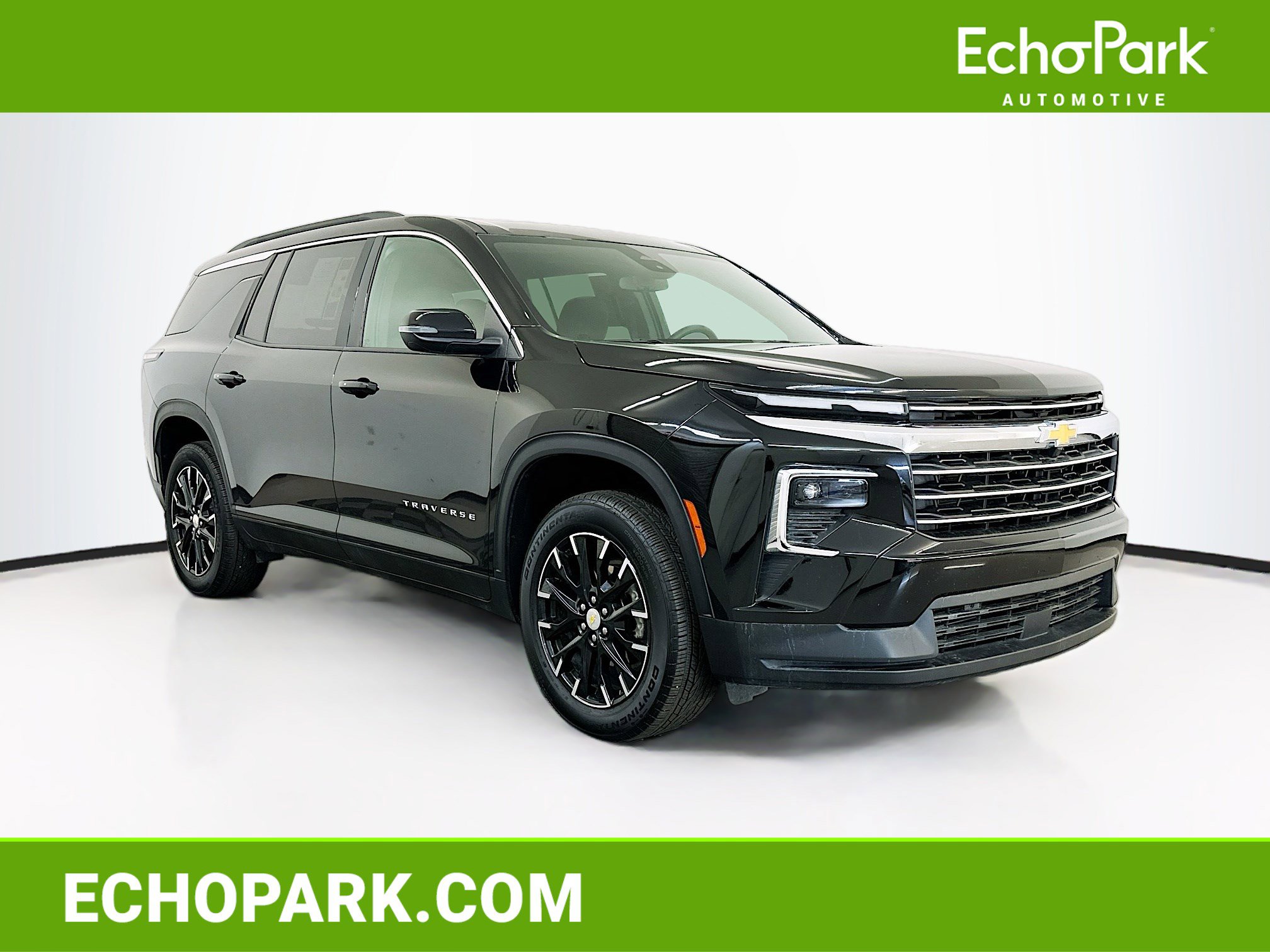 Used 2025 Chevrolet Traverse LT w/ Sun and Wheel Package