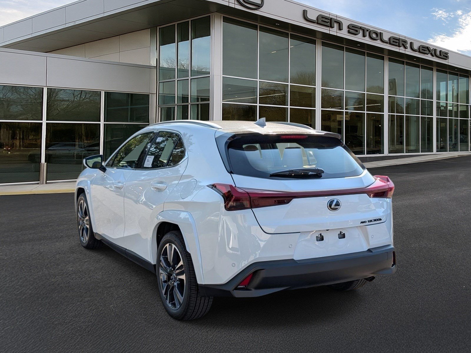 New 2026 Lexus UX 300h AWD image 3
