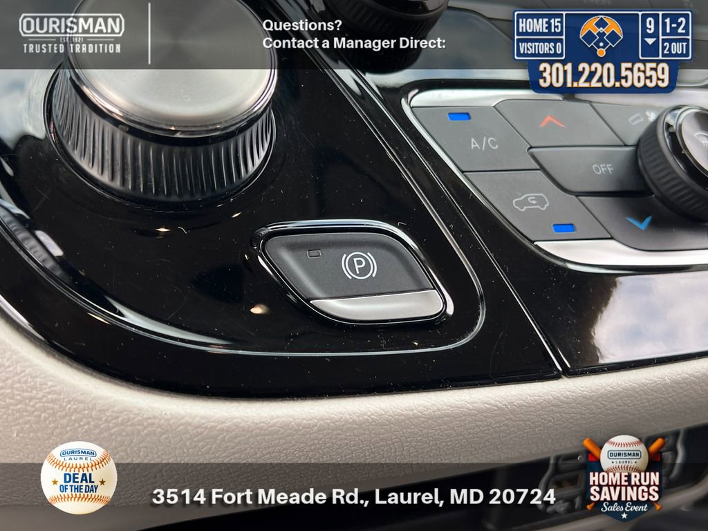 Used 2022 Chrysler Pacifica Touring-L FWD image 27
