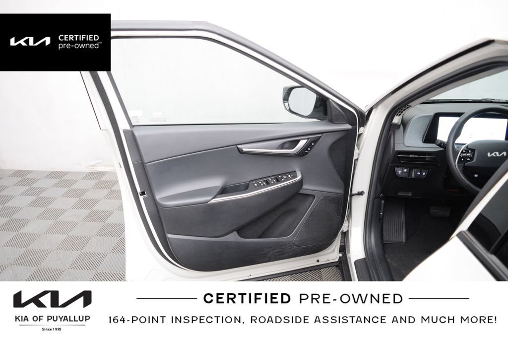 Certified 2024 Kia EV6 Light AWD/4WD image 10