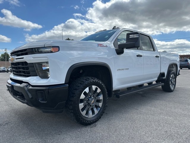 Used 2024 Chevrolet Silverado 2500 Custom w/ Z71 Off-Road Package video 1