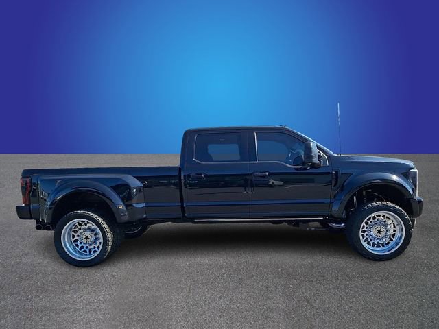 Used 2019 Ford F450 Platinum w/ Platinum Ultimate Package AWD/4WD image 2