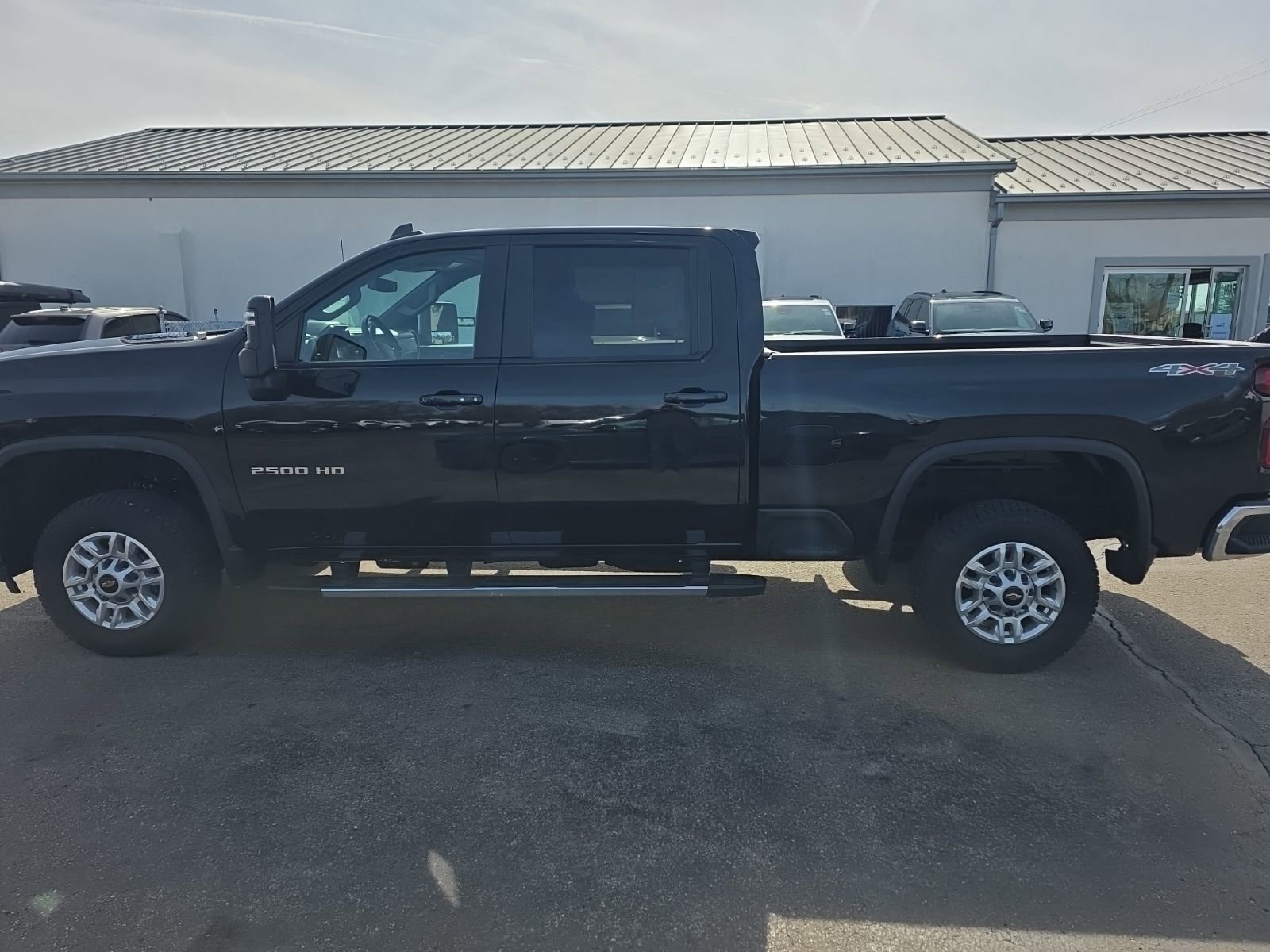 Used 2025 Chevrolet Silverado 2500 LT w/ Convenience Package image 6