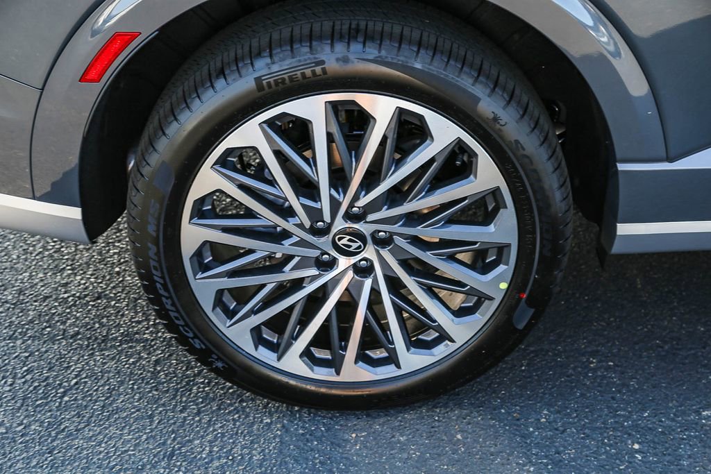Used 2026 Hyundai Palisade Calligraphy AWD/4WD image 11