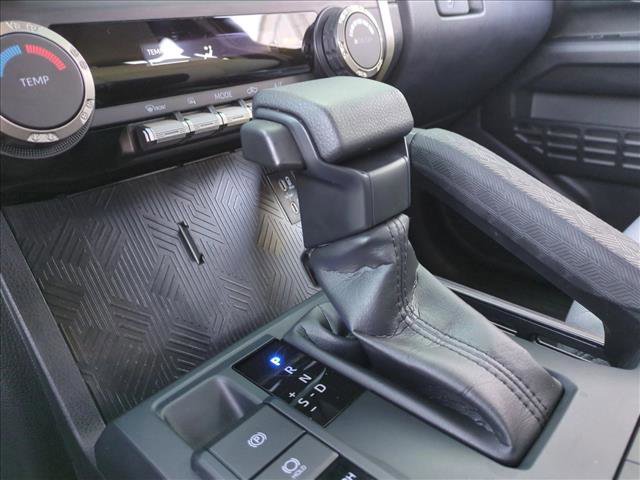 Certified 2025 Toyota Tacoma SR5 AWD/4WD image 12