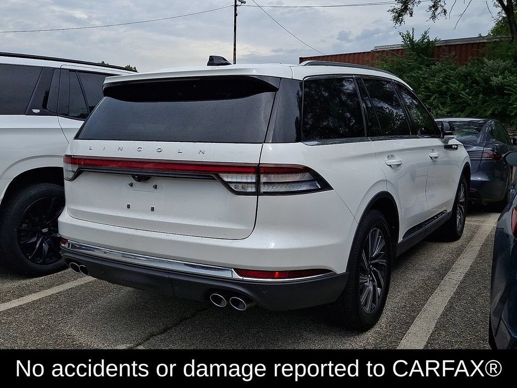 Used 2025 Lincoln Aviator AWD image 3