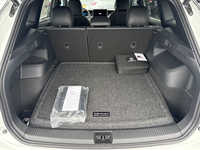 New 2026 Volkswagen Tiguan SE R-Line AWD/4WD image 14