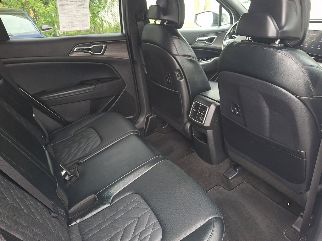 Used 2023 Kia Sportage X-Line w/ X-Line Premium Package AWD/4WD image 17
