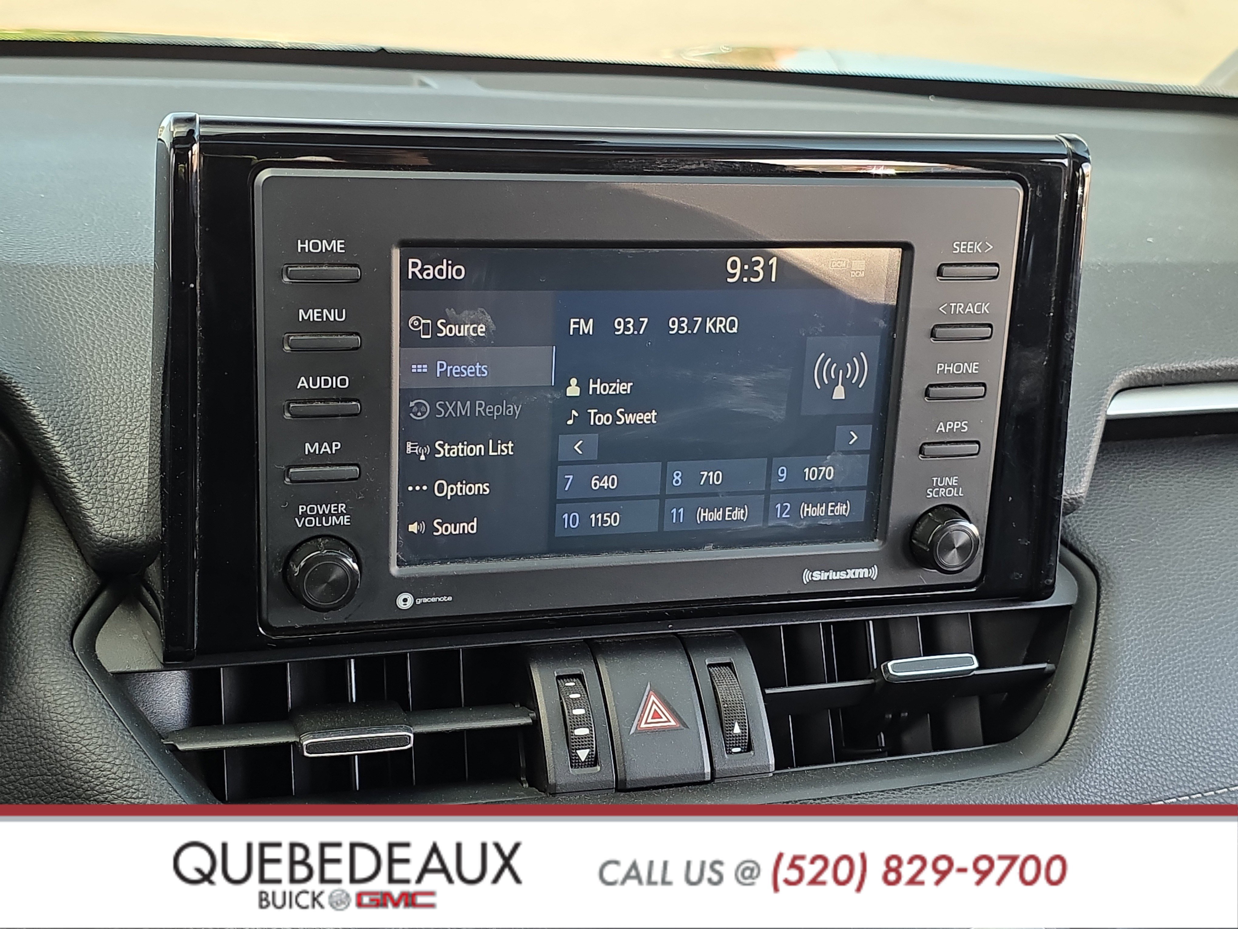 Used 2021 Toyota RAV4 XLE Premium w/ Carpet Mat Package (TMS) FWD image 18