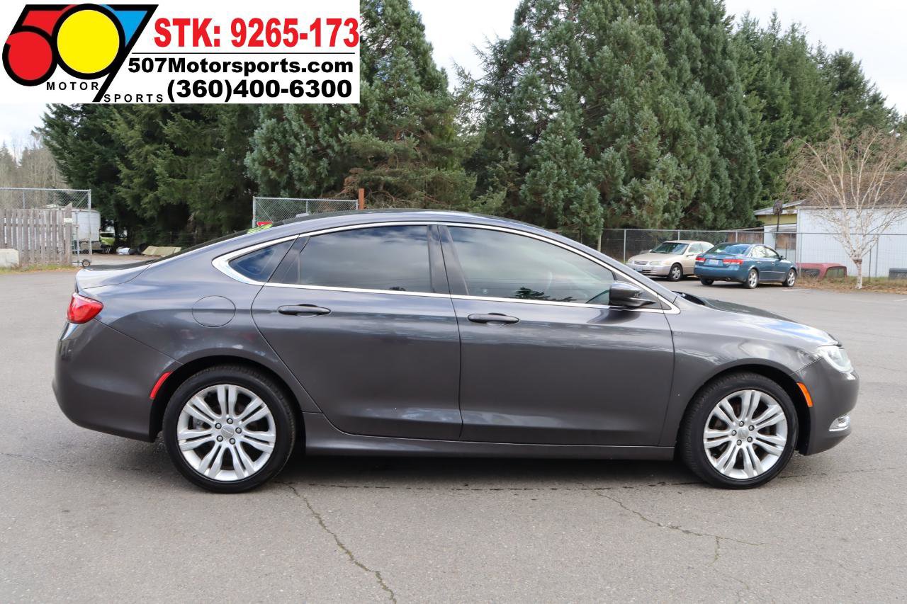 Used 2016 Chrysler 200 Limited w/ Convenience Group image 9